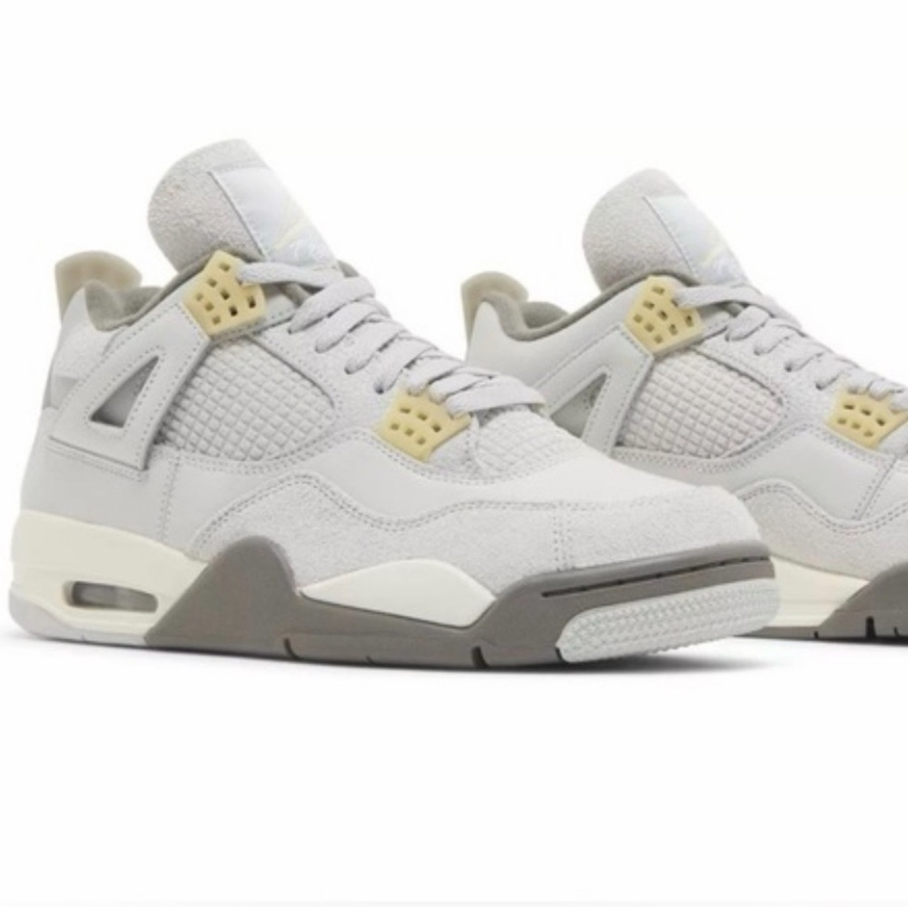 Nike Air Jordan 4